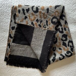Reversible Leopard Print/Striped Scarf
